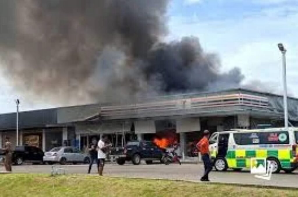 work-4.3-1024x677 泰柬边境再现大规模冲突 多省民众急撤离引发区域安全担忧