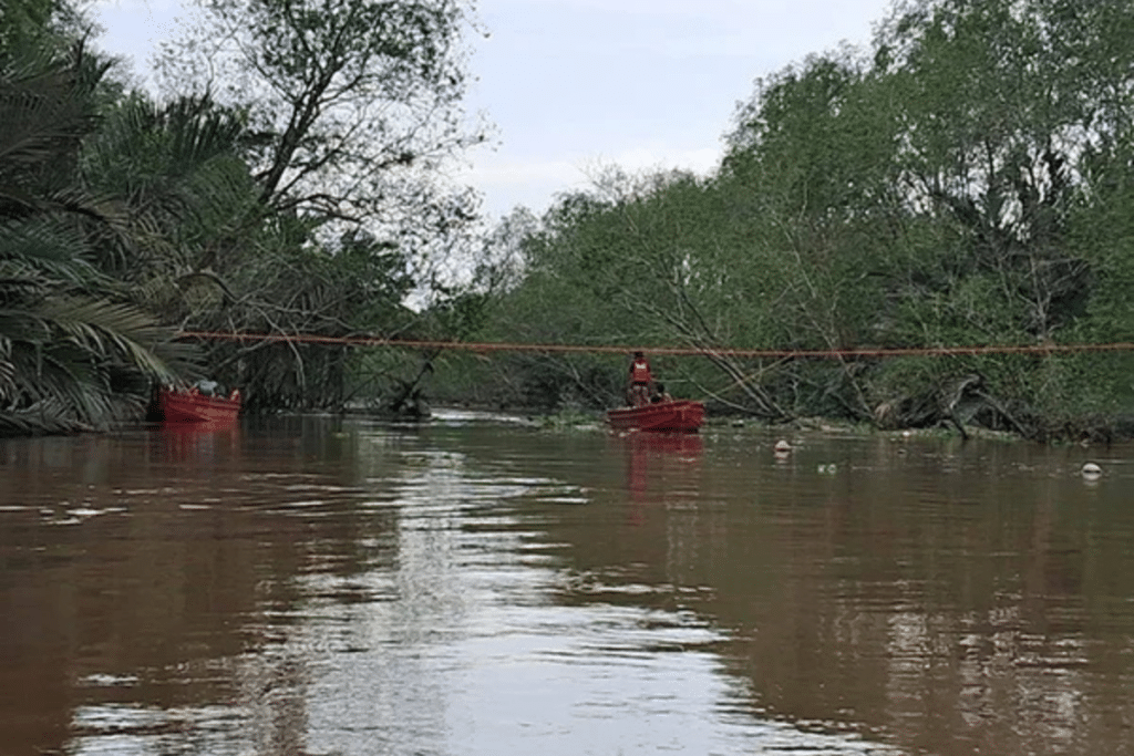 1-3-1024x683 父子钓鱼坠河 男童获救父亲遗体昨晚寻获