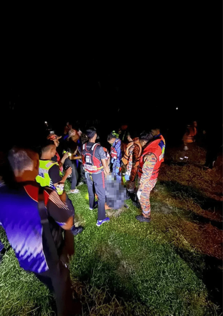 3-2-724x1024 父子钓鱼坠河 男童获救父亲遗体昨晚寻获