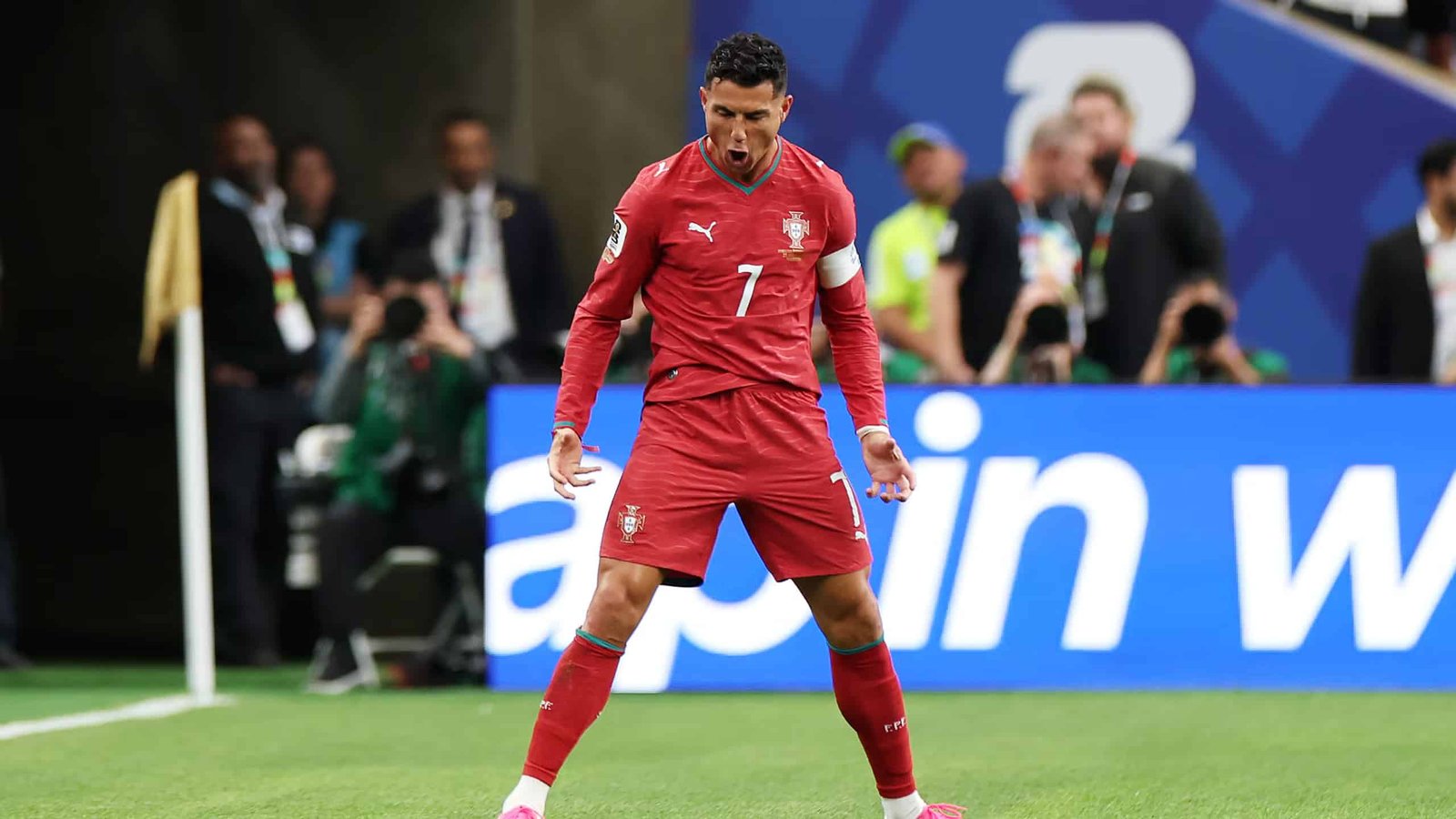 portugal-v-uzbekistan-group-k-fifa-world-cup-2026 休斯顿见证历史之夜 C罗双响助葡萄牙登顶